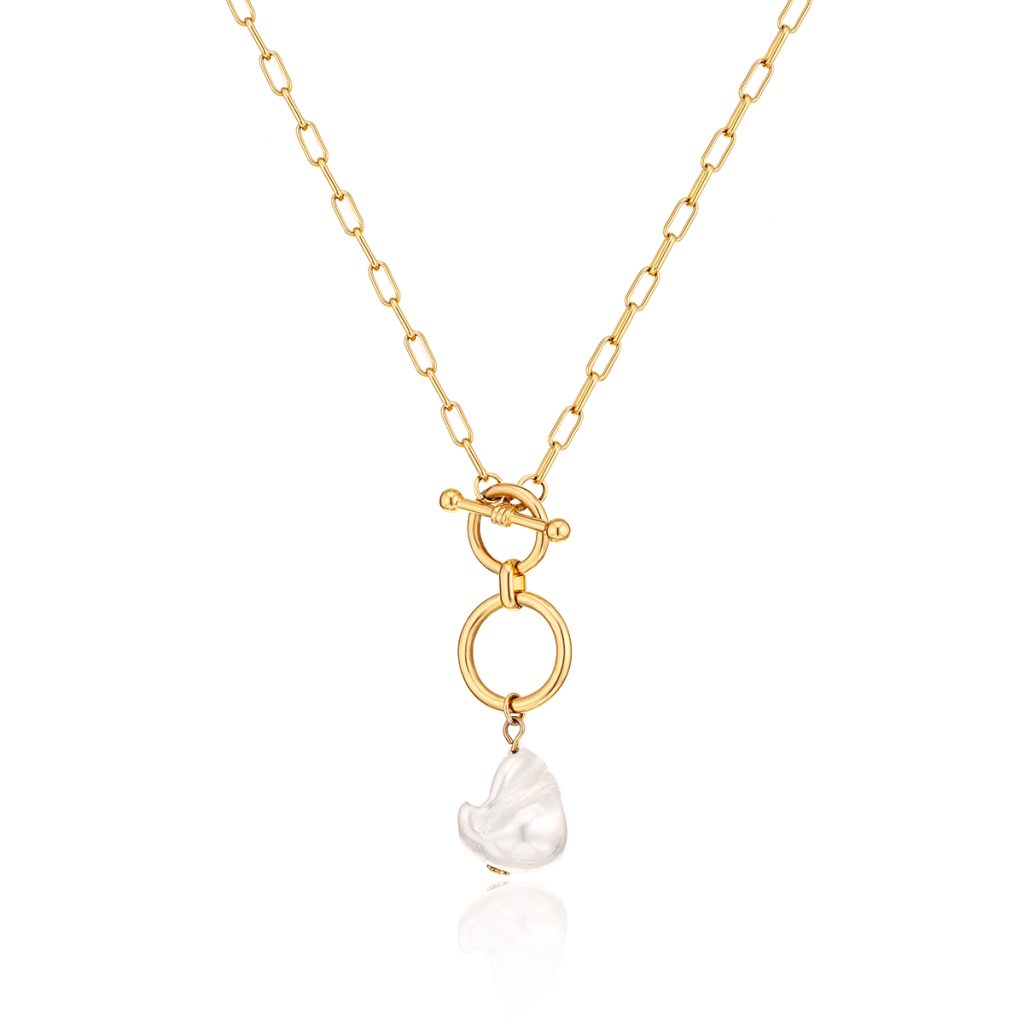 Fine gold necklace with a pearl drop