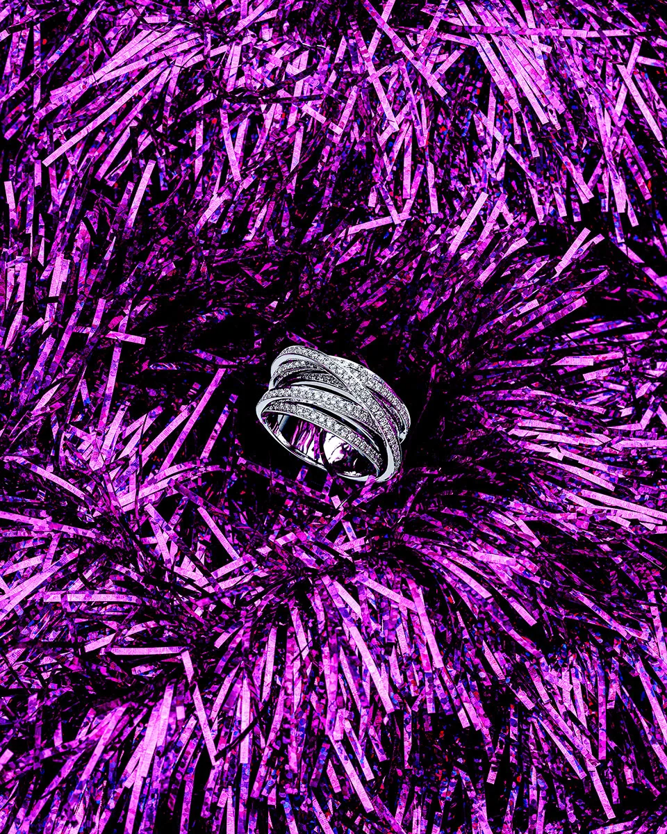 Diamond ring in violet strands, photographed by Ivan Moshe